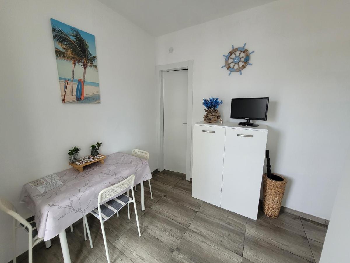 Arnica Apartment Lignano Sabbiadoro Exterior photo